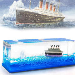 "Unsinkable Ship" Car Dashboard Decoration - Liquid Wave Floating Cruise Ship Ornament, Stress Relief Desk Toy